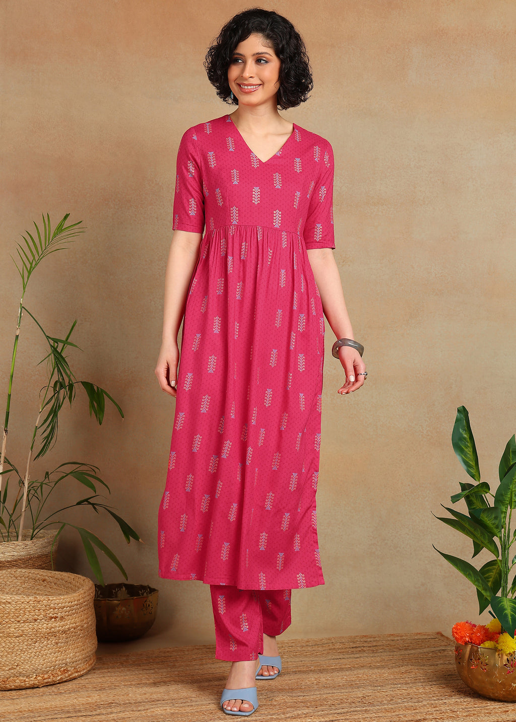 Women Printed Kurta Pant Set | V Neck Straight Kurta with Pant | Casual Ethnic Wear Kurti Set for Women