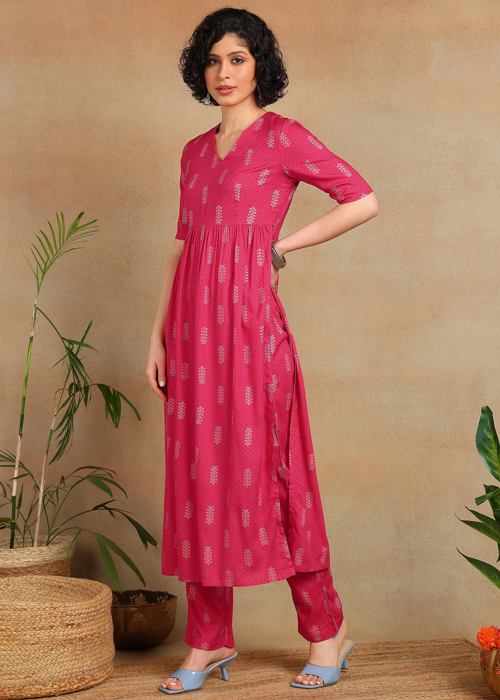 Women Printed Kurta Pant Set | V Neck Straight Kurta with Pant | Casual Ethnic Wear Kurti Set for Women