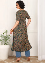 Women Black Floral Printed V-Neck Long Kurti MOMETOX