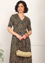 Women Black Floral Printed V-Neck Long Kurti MOMETOX