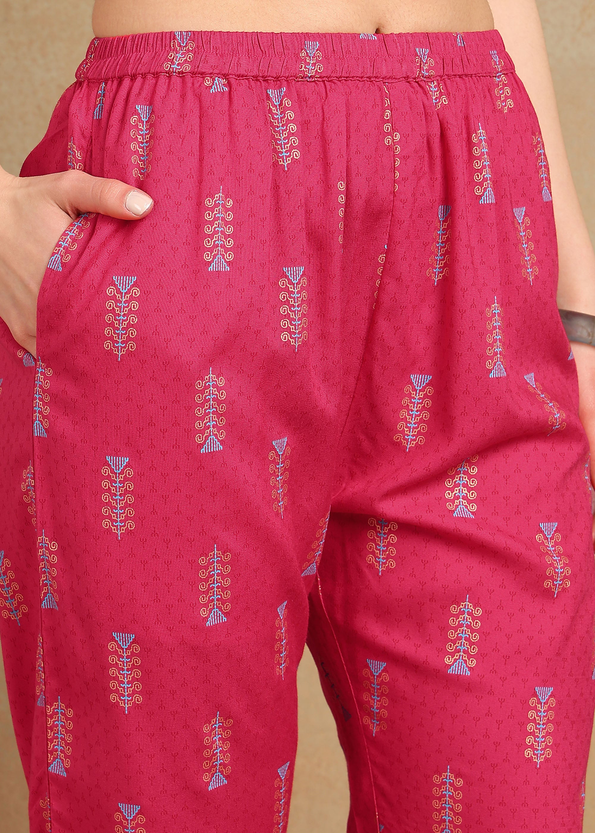Women Printed Kurta Pant Set | V Neck Straight Kurta with Pant | Casual Ethnic Wear Kurti Set for Women