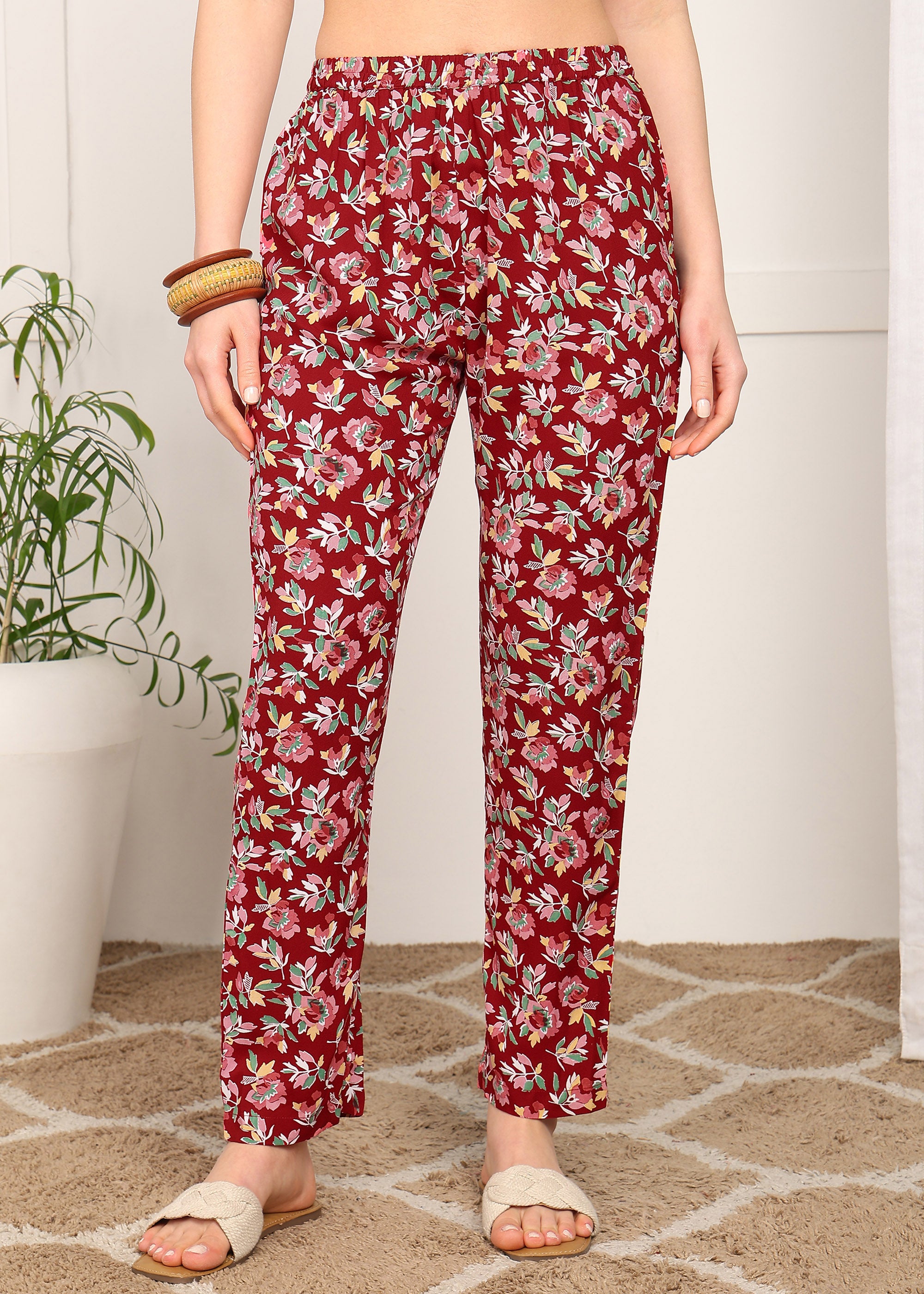 Women Sleeveless Red Floral Printed Kurti Pant Set